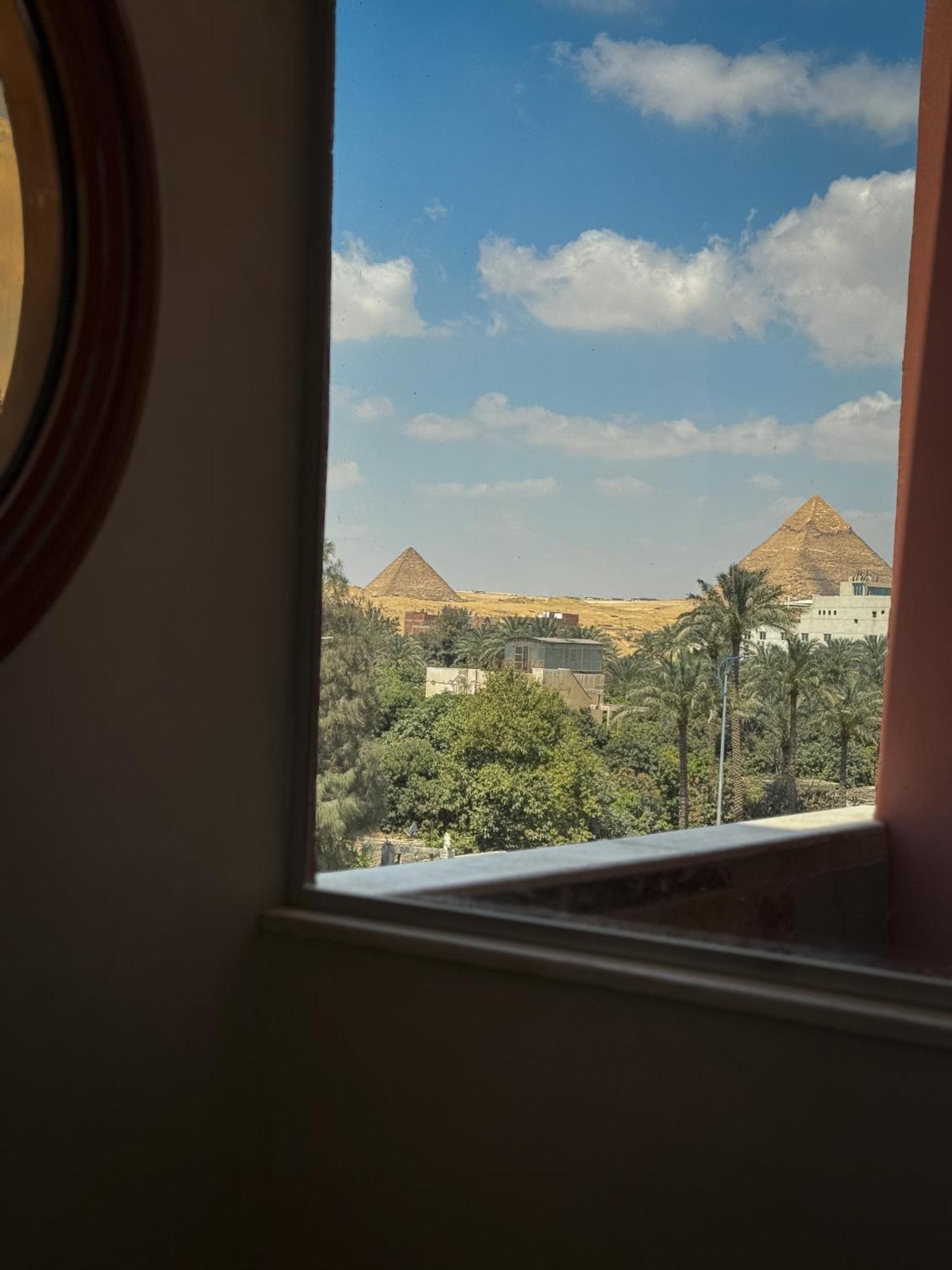 Jimmy Pyramids Hotel Кайро Екстериор снимка